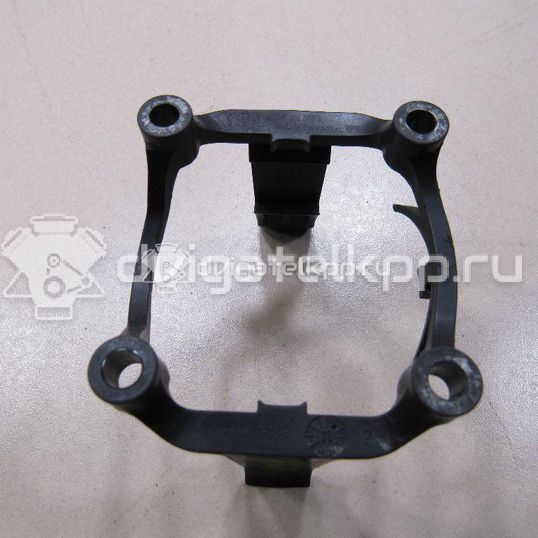 Фото Кронштейн (сопут. товар)  03F145853A для seat Altea