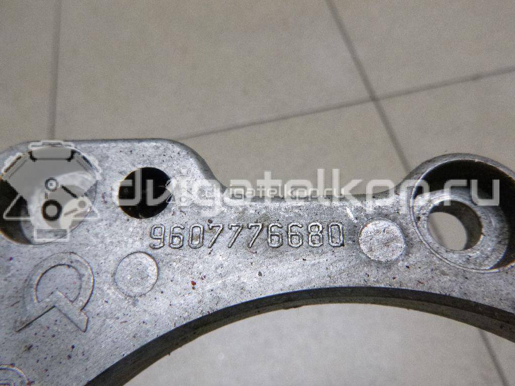 Фото Крышка коленвала задняя для двигателя TU5JP4 для Nissan (Zhengzhou) / Peugeot (Df-Psa) 106 л.с 16V 1.6 л бензин 051455 {forloop.counter}}