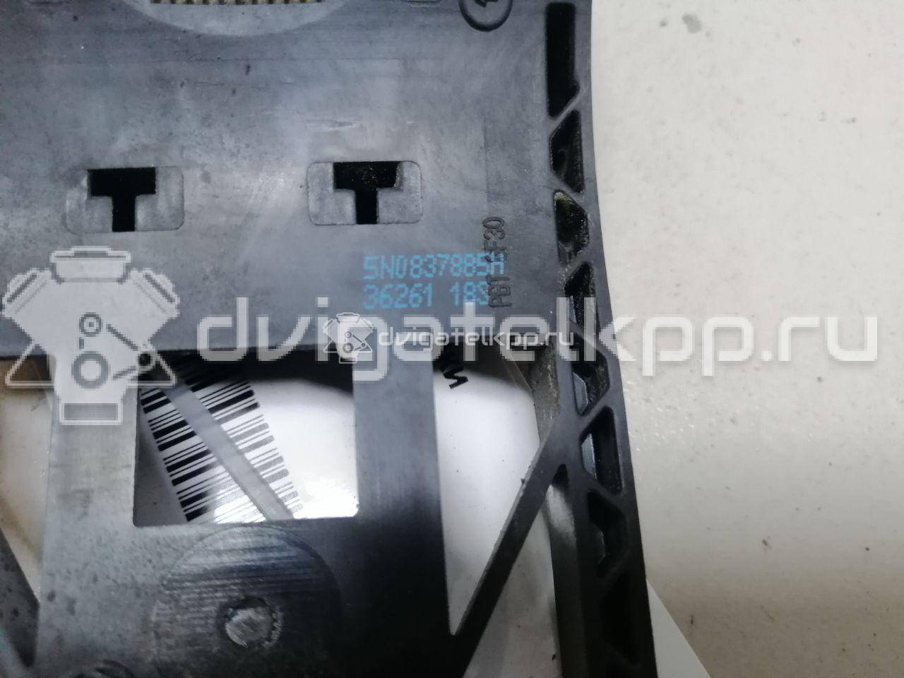 Фото Кронштейн ручки  5N0837885H для seat Leon (5F) {forloop.counter}}