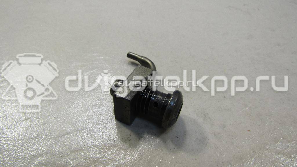 Фото Форсунка масляная  038103157A для seat Toledo II {forloop.counter}}