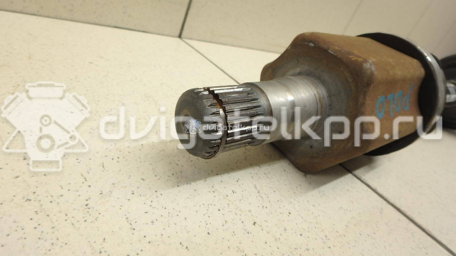 Фото Полуось передняя левая  6R0407763F для seat Toledo III {forloop.counter}}