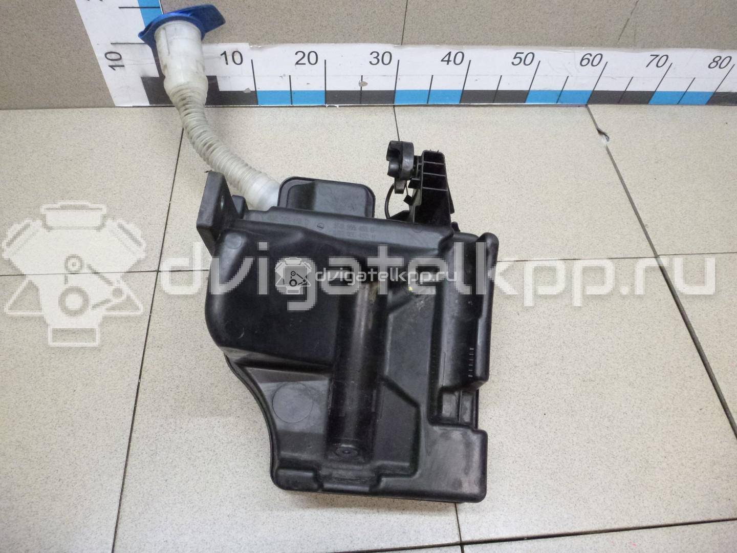 Фото Бачок омывателя лобового стекла  6R0955453G для seat Toledo IV {forloop.counter}}