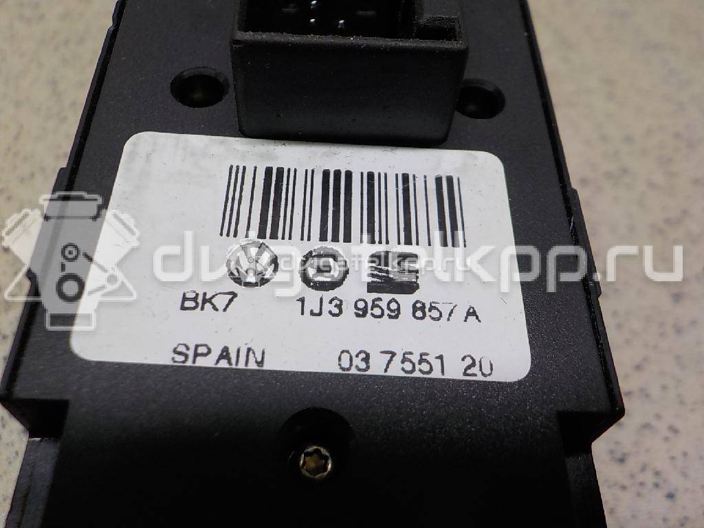 Фото Блок управления стеклоподъемниками  1J3959857A для Skoda Fabia / Octavia {forloop.counter}}