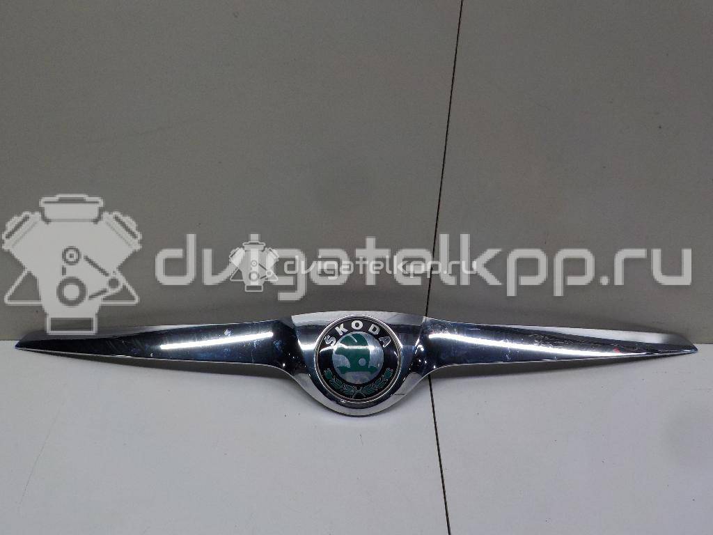 Фото Молдинг капота  5J0853633 для Skoda Roomster 5J / Fabia {forloop.counter}}