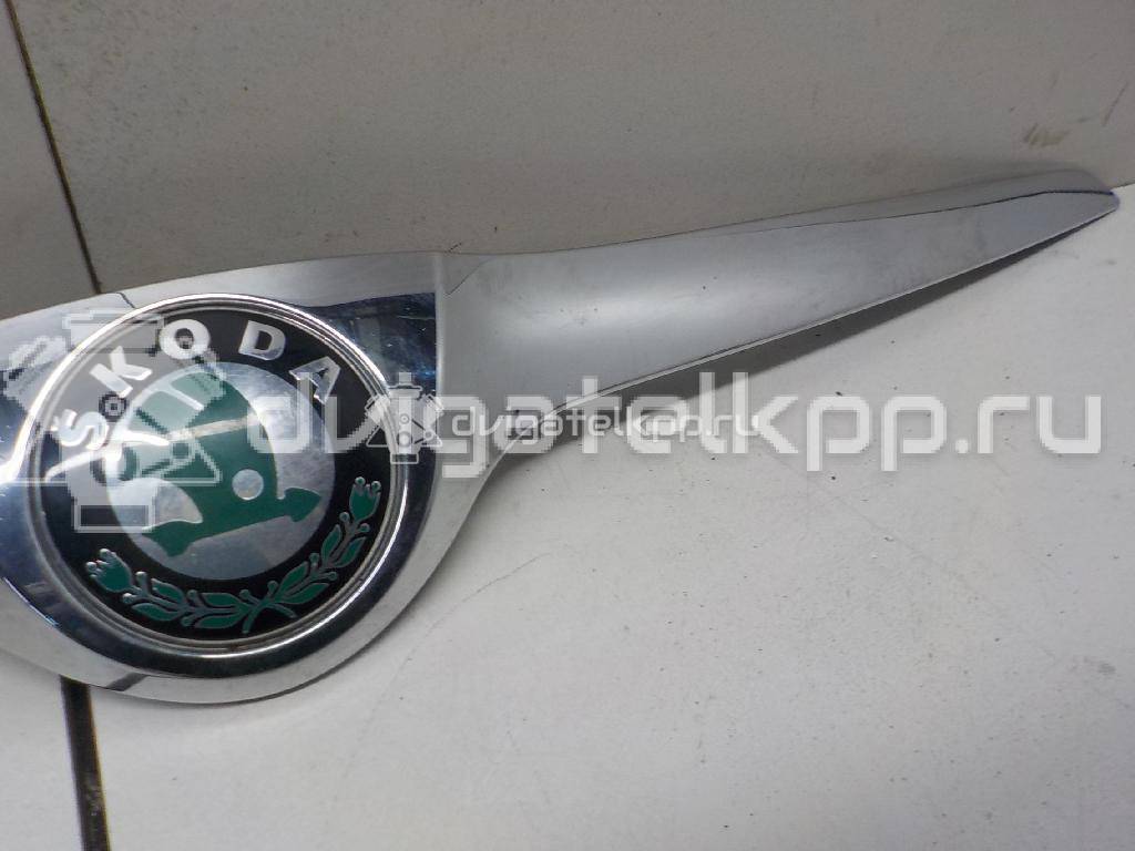 Фото Молдинг капота  5J0853633 для Skoda Roomster 5J / Fabia {forloop.counter}}