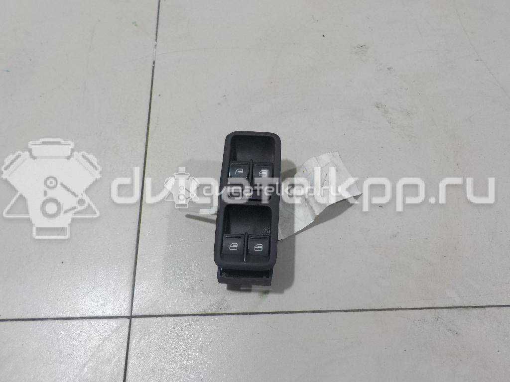 Фото Блок управления стеклоподъемниками  1Z0959858B для Skoda Roomster 5J / Octaviaii 1Z3 / Yeti 5L / Fabia / Octavia {forloop.counter}}