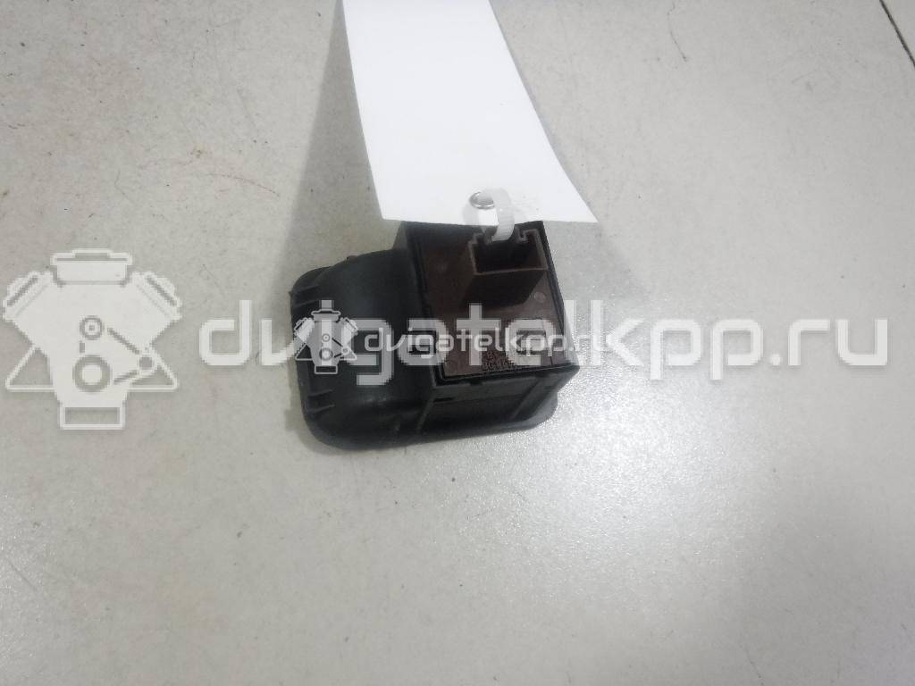 Фото Блок управления стеклоподъемниками  1Z0959858REH для Skoda Roomster 5J / Octaviaii 1Z3 / Yeti 5L / Fabia / Octavia {forloop.counter}}