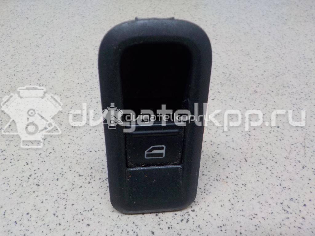 Фото Кнопка стеклоподъемника  5J0959855 для Skoda Roomster 5J / Fabia / Superb / Rapid {forloop.counter}}