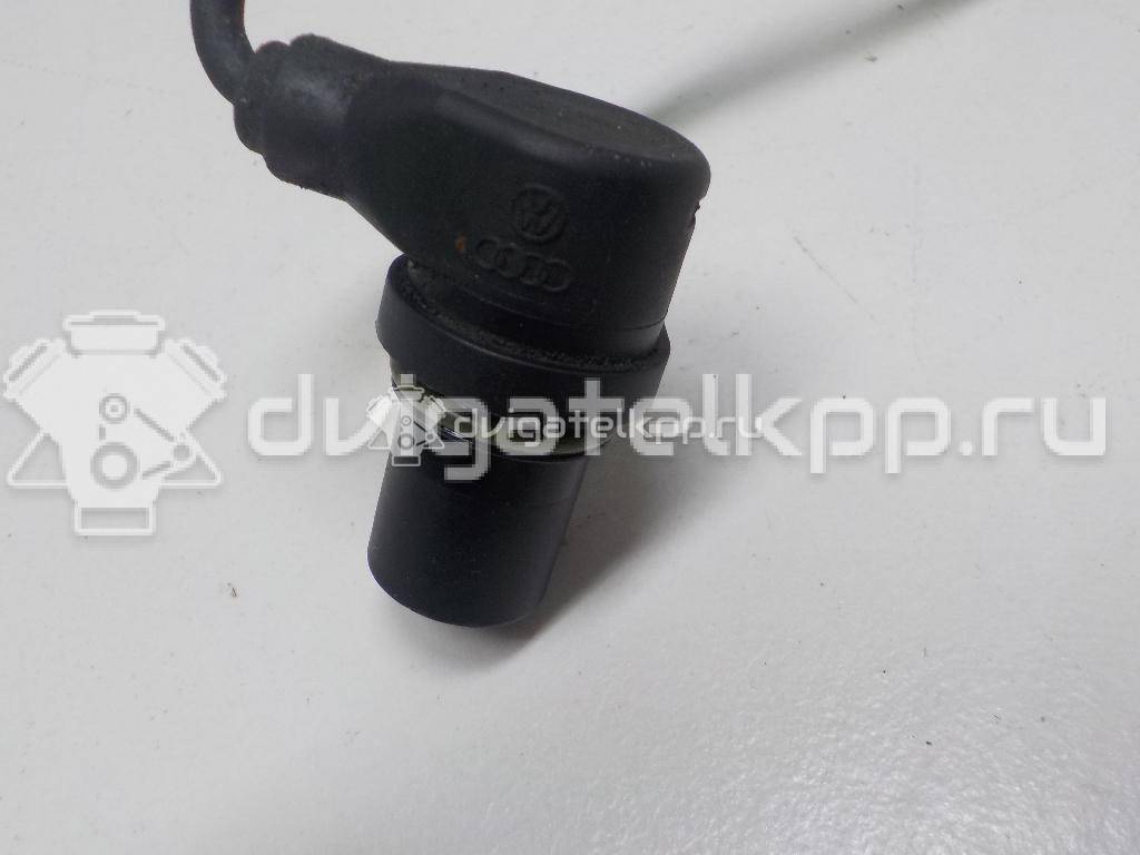 Фото Датчик положения коленвала  021906433E для Skoda Octavia / Octaviaii 1Z3 / Superb {forloop.counter}}
