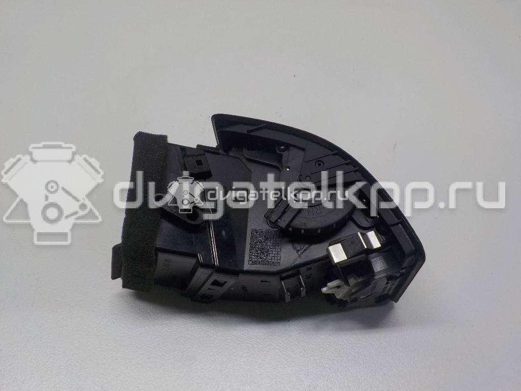 Фото Дефлектор воздушный  1Z0819702A3X1 для skoda Octavia (A5 1Z-) {forloop.counter}}