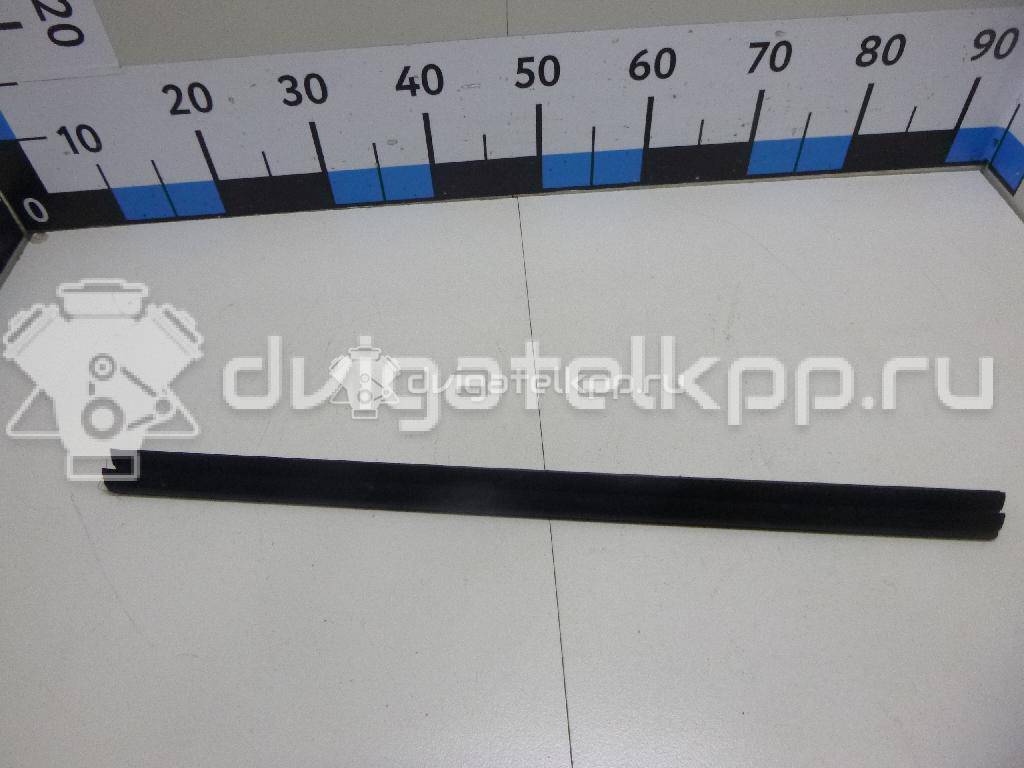 Фото Уплотнитель стекла двери  1Z9839479B для skoda Octavia (A5 1Z-) {forloop.counter}}