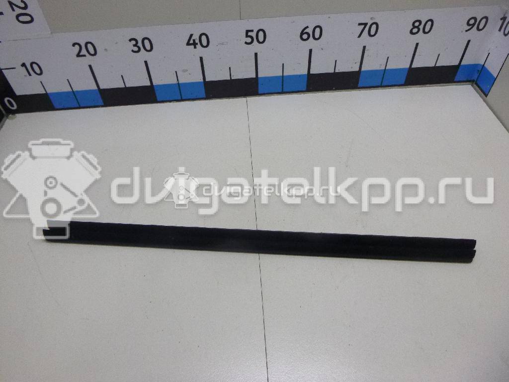 Фото Уплотнитель стекла двери  1Z9839479B для skoda Octavia (A5 1Z-) {forloop.counter}}