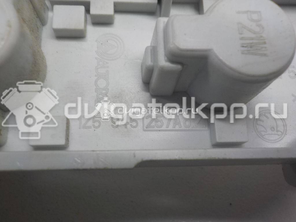 Фото Плата заднего фонаря левого  1Z5945257A для Skoda Octavia / Octaviaii 1Z3 {forloop.counter}}