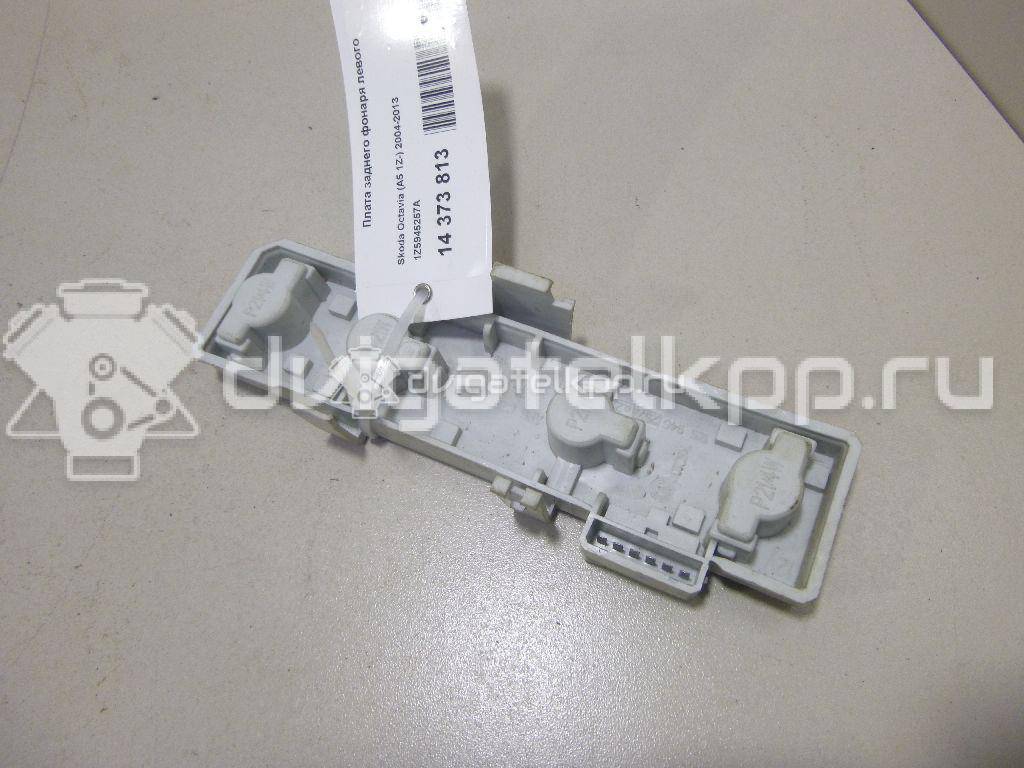 Фото Плата заднего фонаря левого  1Z5945257A для Skoda Octavia / Octaviaii 1Z3 {forloop.counter}}