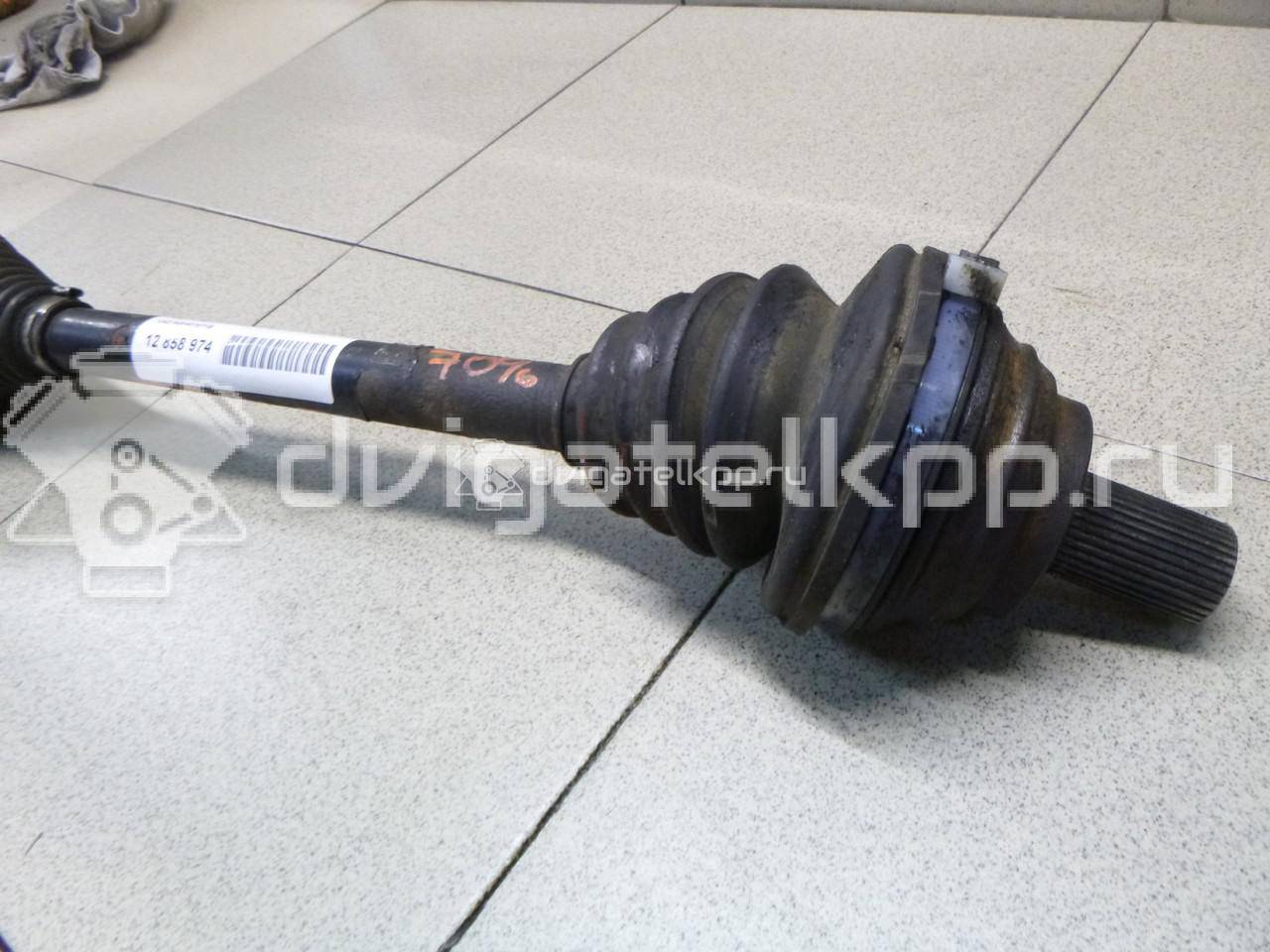 Фото Полуось передняя левая  5Q0407271B для Skoda Octavia / Octaviaii 1Z3 {forloop.counter}}