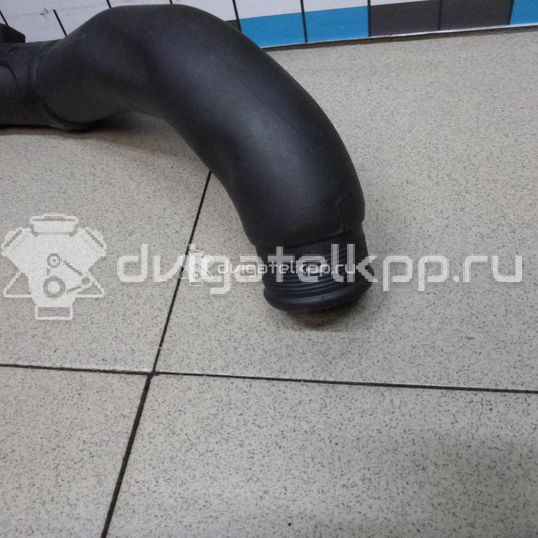 Фото Патрубок интеркулера  6R0145770H для Skoda Roomster 5J / Octaviaii 1Z3 / Yeti 5L / Fabia / Octavia