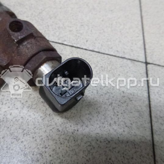 Фото Форсунка дизельная электрическая  03L130277S для Skoda Roomster 5J / Octaviaii 1Z3 / Yeti 5L / Fabia / Octavia