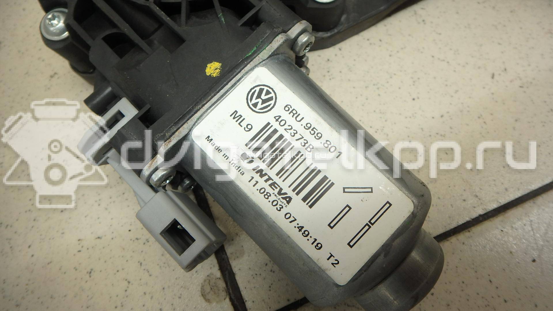 Фото Стеклоподъемник электр. передний левый  6RU837461J для Skoda Rapid {forloop.counter}}