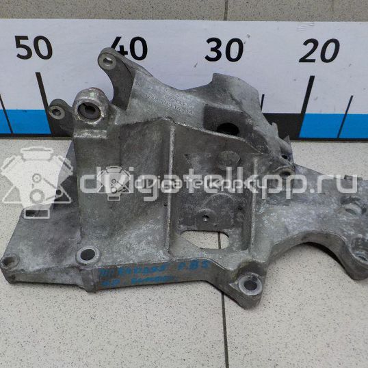 Фото Кронштейн генератора  038903143M для skoda Superb