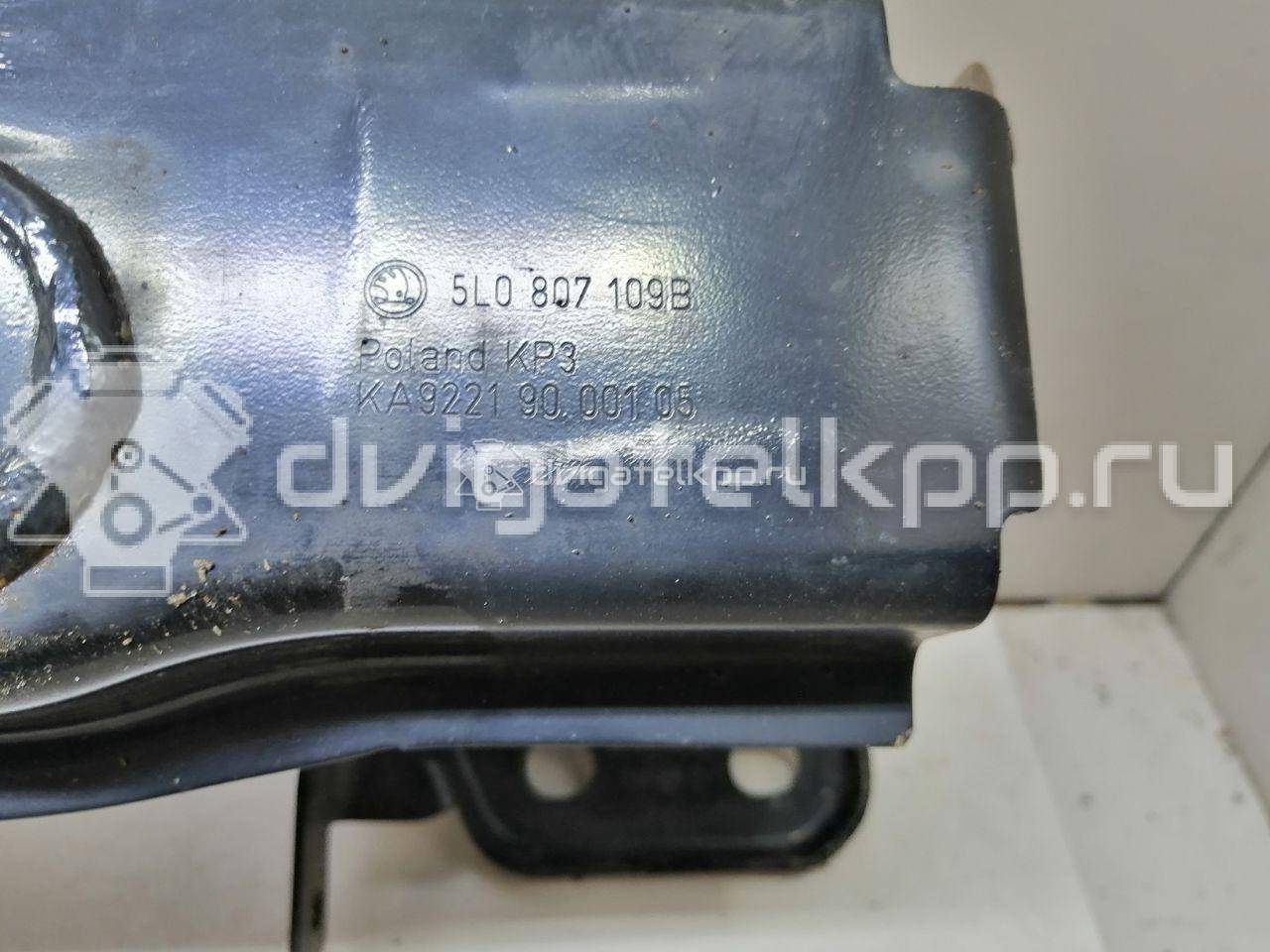 Фото Усилитель переднего бампера  5L0807109B для Skoda Yeti 5L {forloop.counter}}