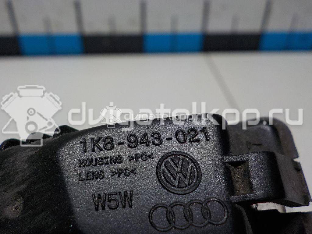 Фото Фонарь подсветки номера  1K8943021 для Volkswagen Scirocco / Polo / Touran / Amarok S1B / New Beetle {forloop.counter}}