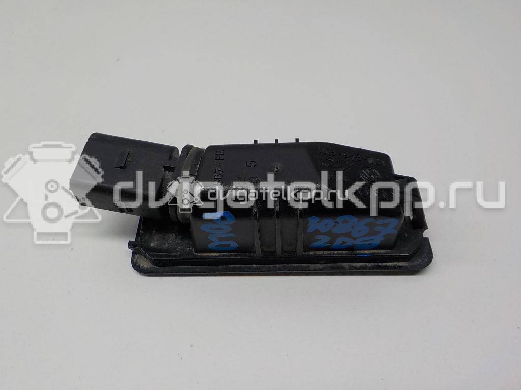 Фото Фонарь подсветки номера  1K8943021 для Volkswagen Scirocco / Polo / Touran / Amarok S1B / New Beetle {forloop.counter}}