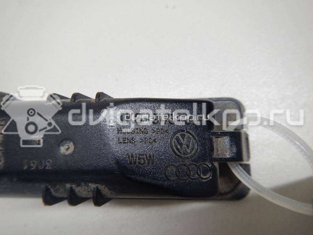 Фото Фонарь подсветки номера  1K8943021 для Volkswagen Scirocco / Polo / Touran / Amarok S1B / New Beetle {forloop.counter}}