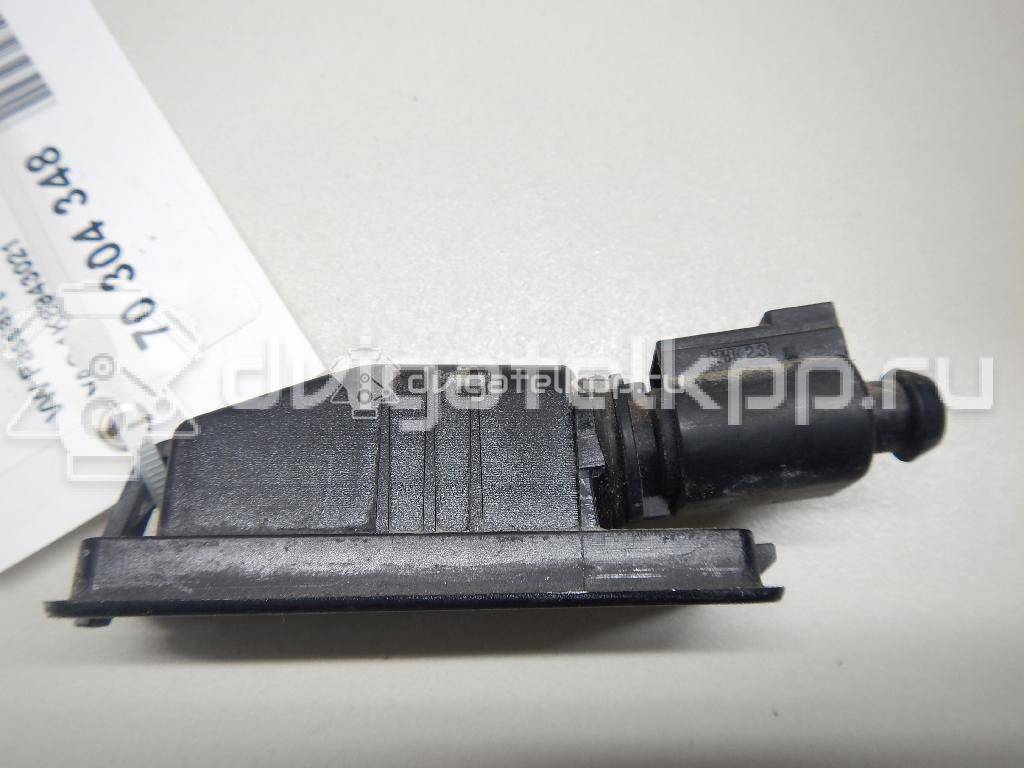 Фото Фонарь подсветки номера  1K8943021 для Volkswagen Scirocco / Polo / Touran / Amarok S1B / New Beetle {forloop.counter}}