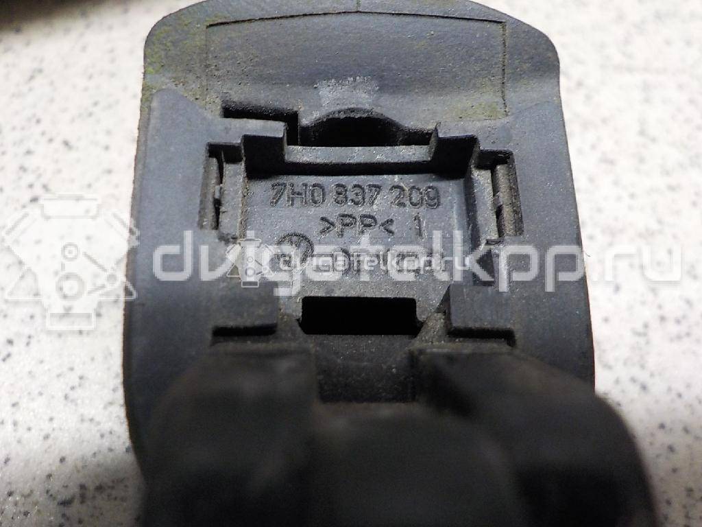 Фото Ручка двери наружная  7H0837205D3FZ для Volkswagen Touran / New Beetle / Multivan / Transporter / Caddy {forloop.counter}}