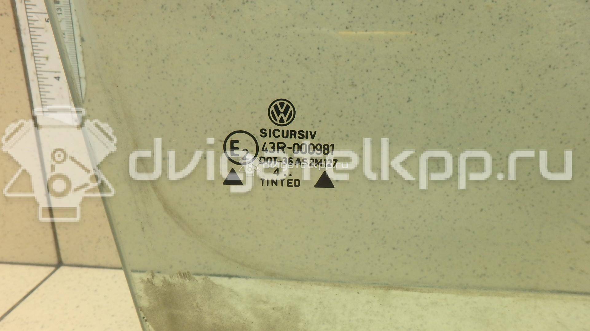 Фото Стекло двери передней правой  1H4845202A для Volkswagen Vento 1H2 / Golf {forloop.counter}}