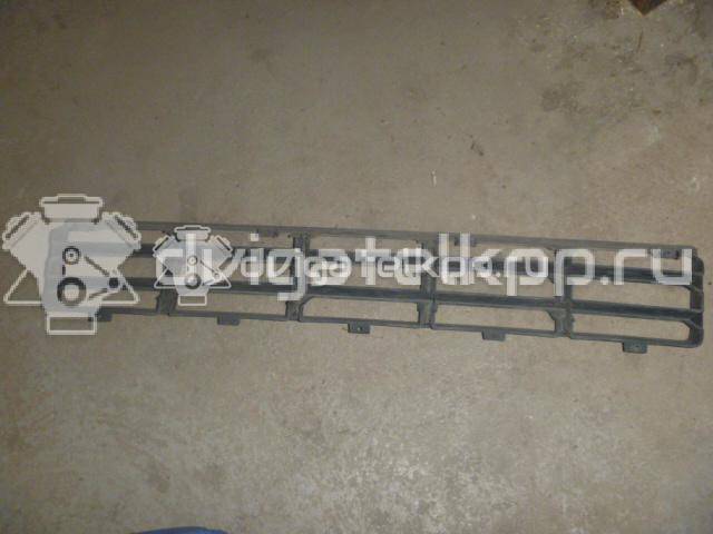 Фото Решетка в бампер центральная  1J0853677D для Volkswagen Golf {forloop.counter}}