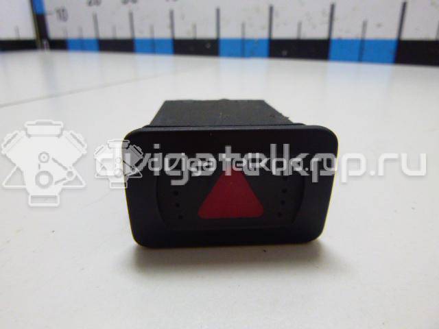 Фото Кнопка аварийной сигнализации  1J0953235J для Volkswagen Bora / Golf {forloop.counter}}