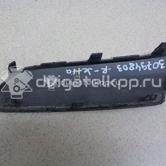 Фото Накладка переднего бампера правая  1K0807718EGRU для Volkswagen Touran / Jetta / Golf