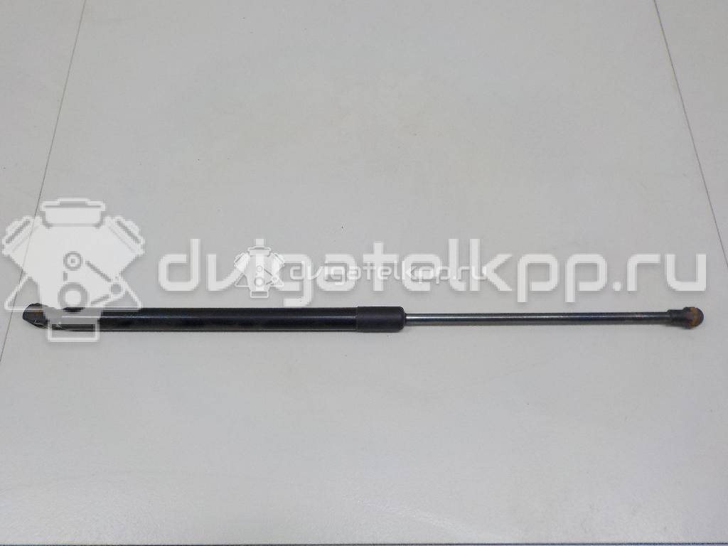 Фото Амортизатор двери багажника  1K9827550A для Volkswagen Passat / Golf {forloop.counter}}