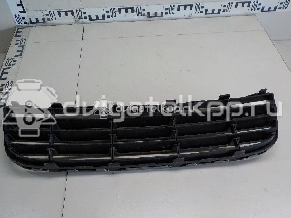 Фото Решетка в бампер центральная  1K0853677C9B9 для Volkswagen Jetta / Golf {forloop.counter}}
