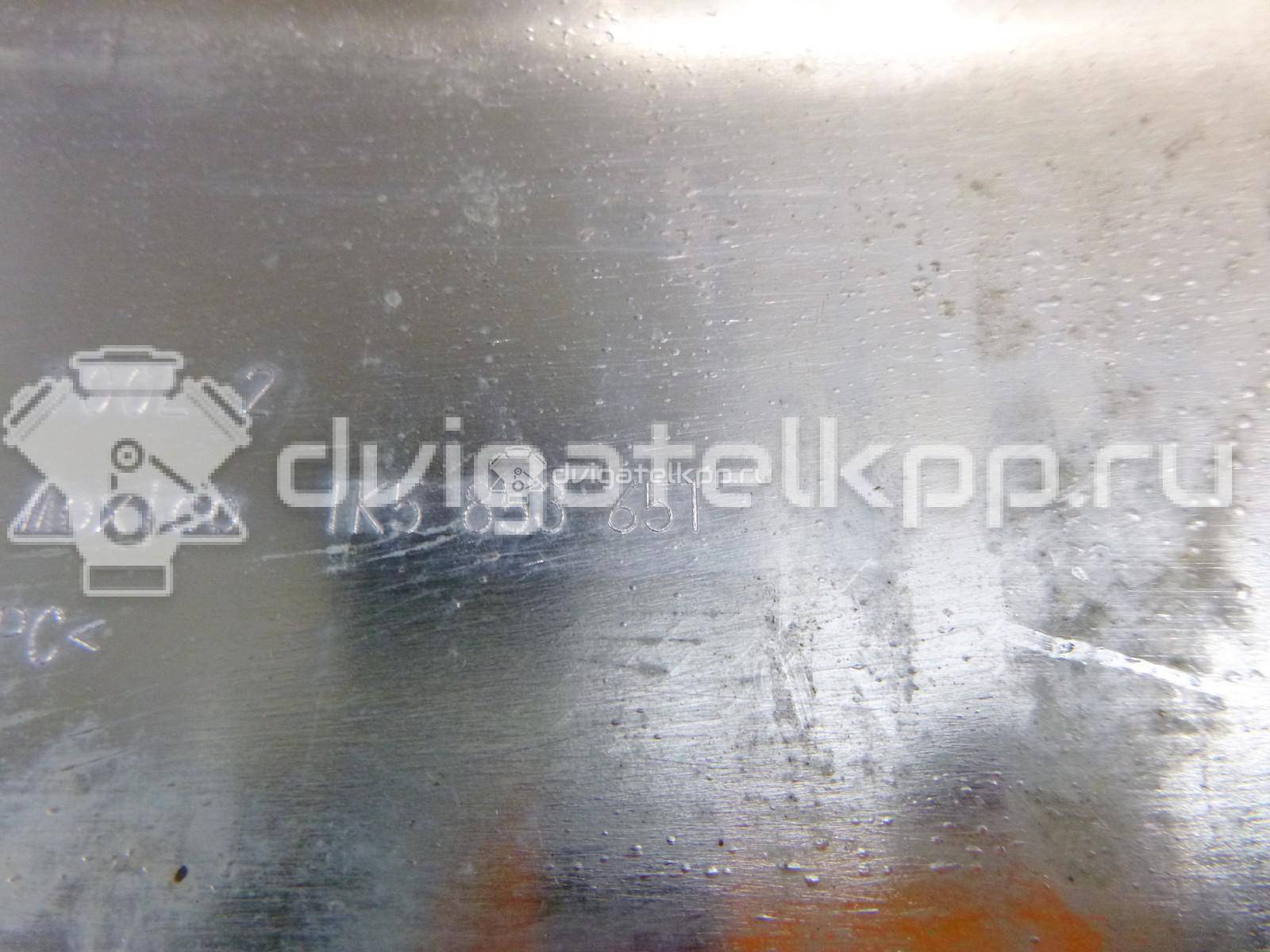 Фото Накладка на решетку радиатора  1K5853761A2ZZ для Volkswagen Jetta / Golf {forloop.counter}}