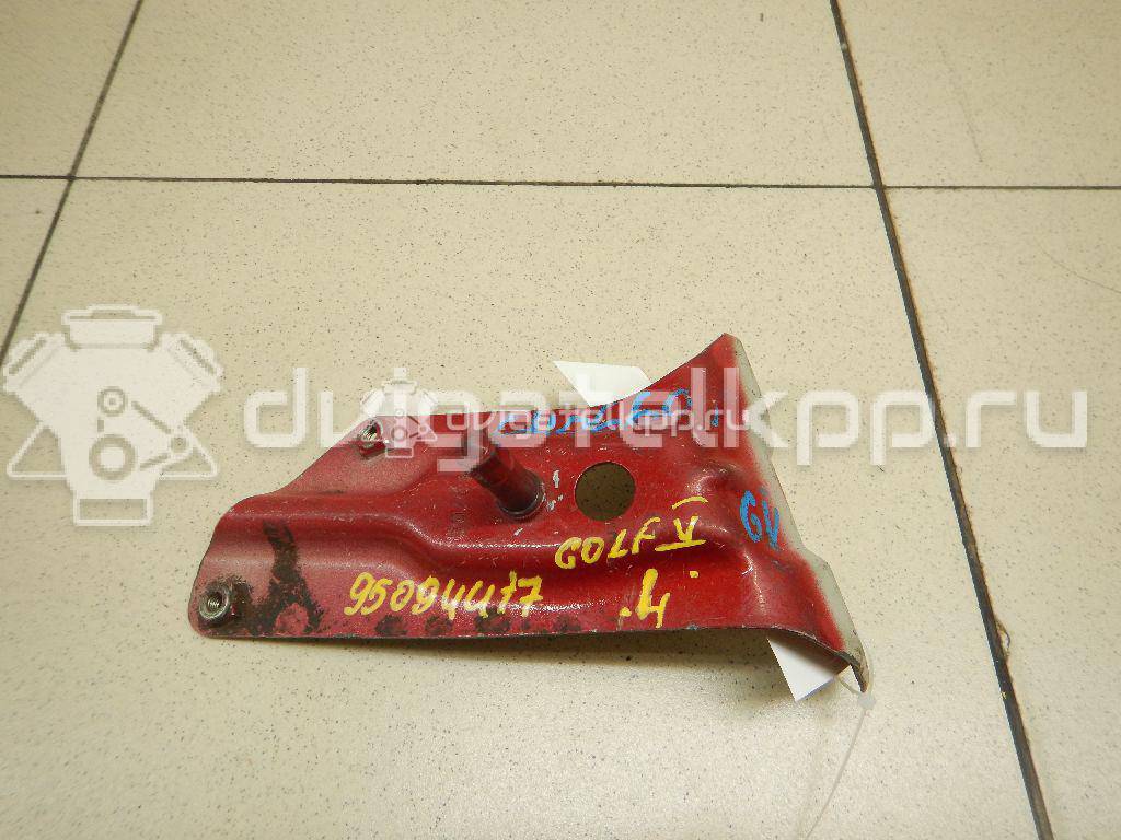 Фото Кронштейн крепления крыла  1K6821135 для Volkswagen Golf {forloop.counter}}