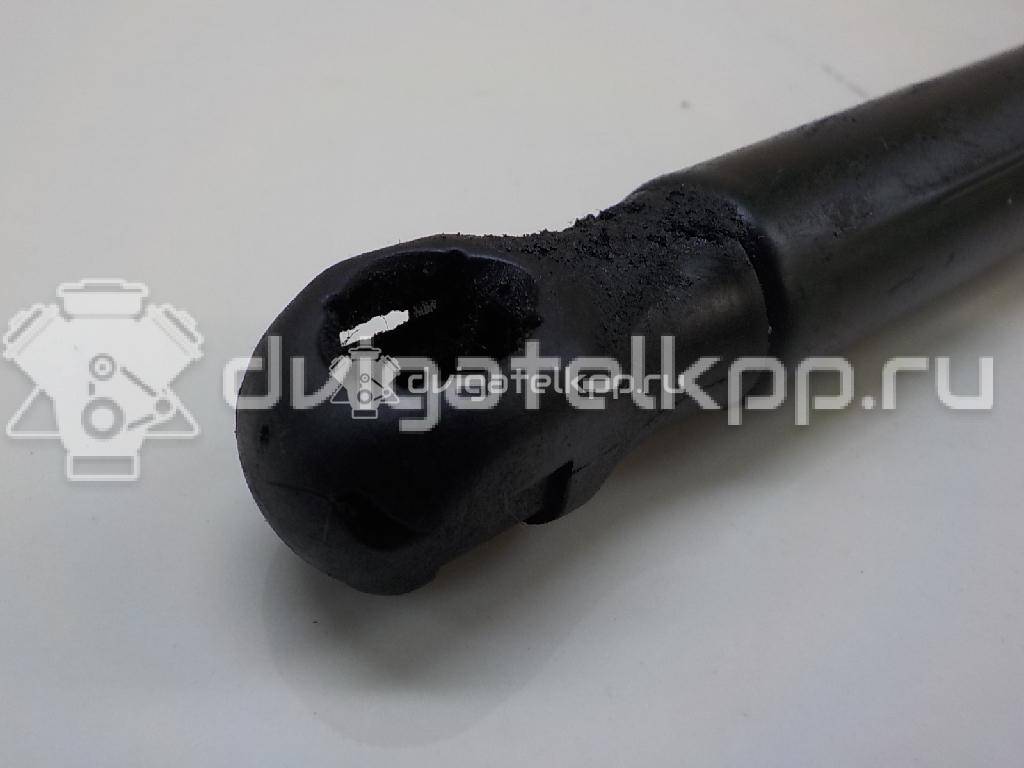 Фото Амортизатор капота  1K0823359A для Volkswagen Jetta / Golf {forloop.counter}}