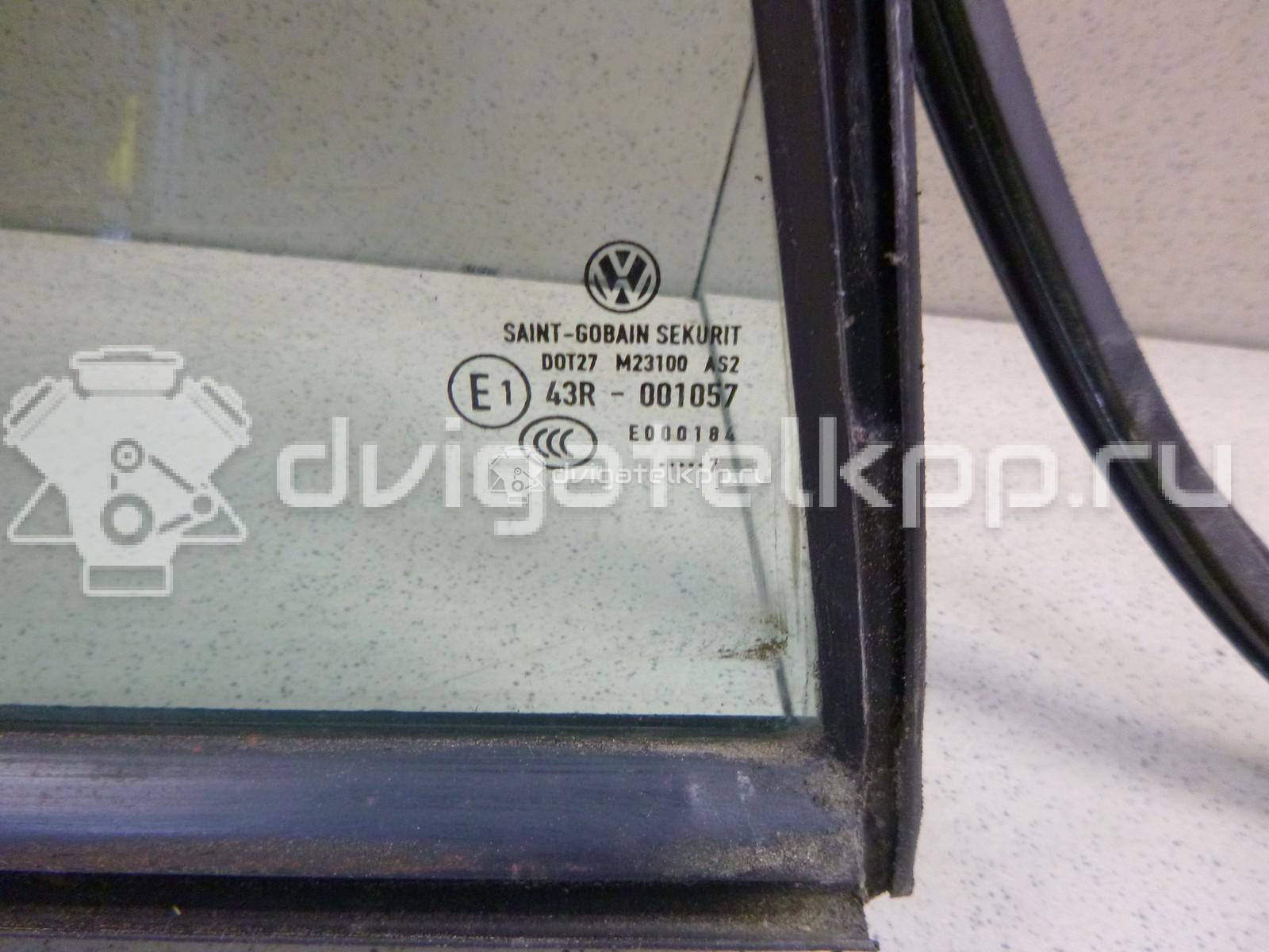 Фото Стекло двери задней правой (форточка)  1K6845216 для Volkswagen Golf {forloop.counter}}