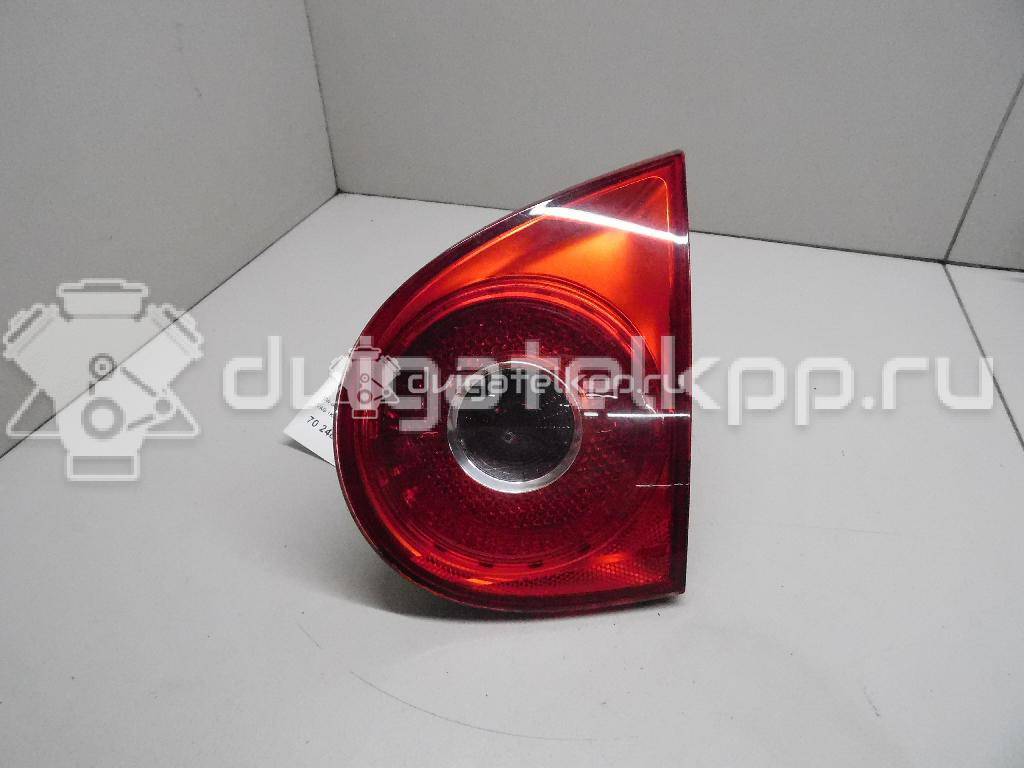 Фото Фонарь задний внутренний правый  1K6945094F для Volkswagen Golf {forloop.counter}}