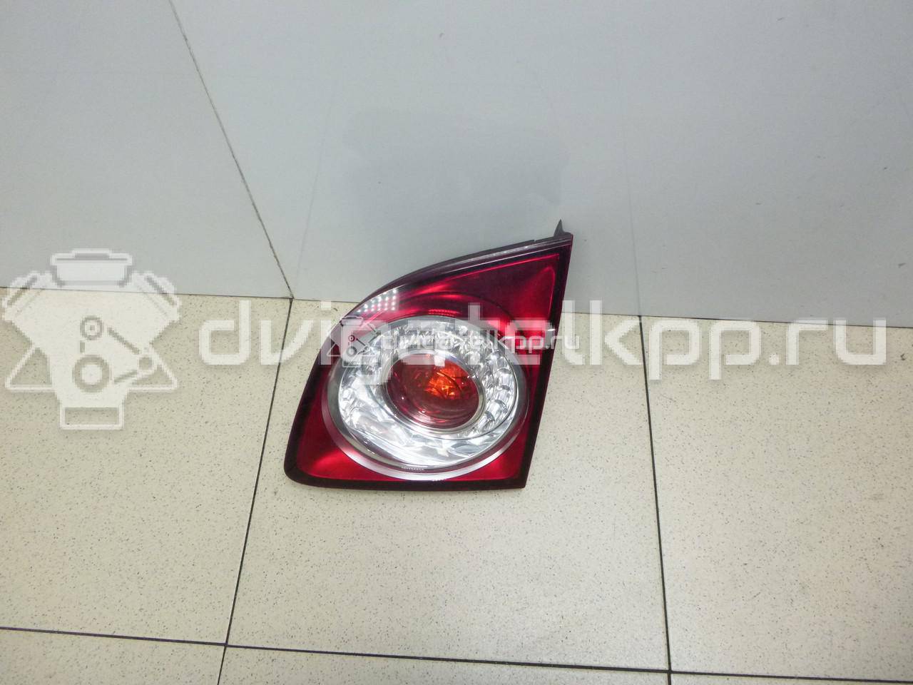 Фото Фонарь задний внутренний правый  5M0945094L для Volkswagen Golf {forloop.counter}}