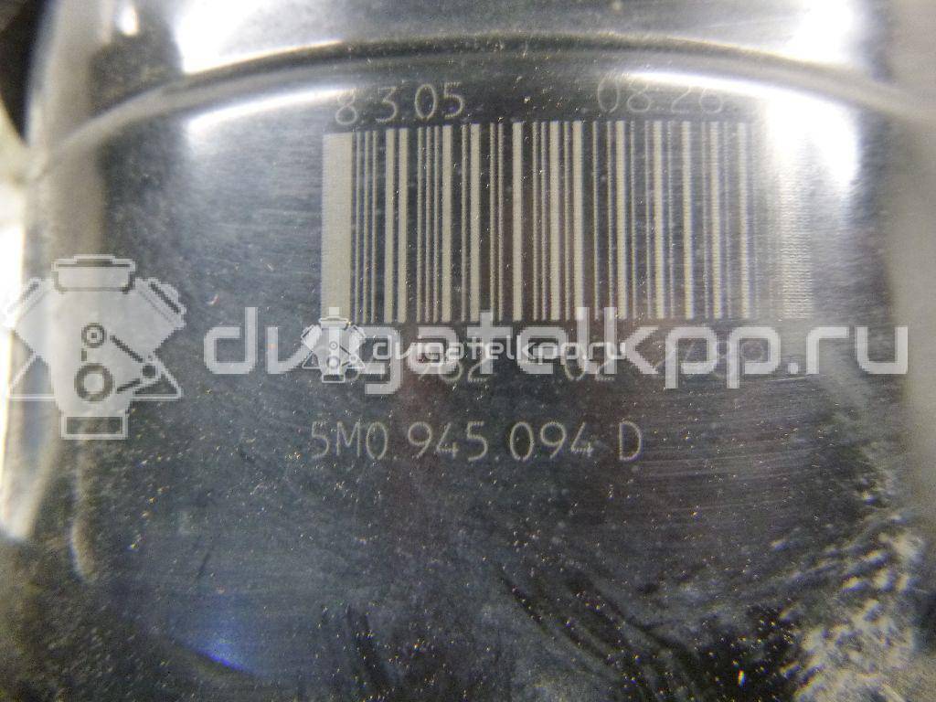 Фото Фонарь задний внутренний правый  5M0945094D для Volkswagen Golf {forloop.counter}}