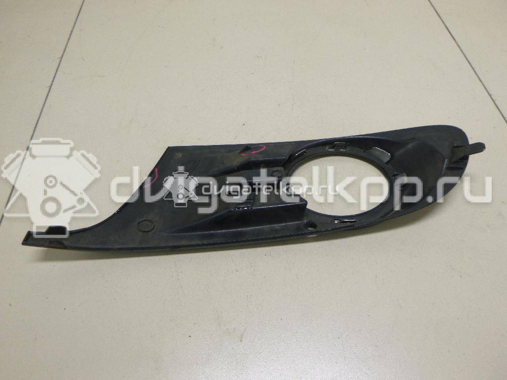 Фото Решетка в бампер правая  5K0854662RYP для Volkswagen Jetta / Golf {forloop.counter}}