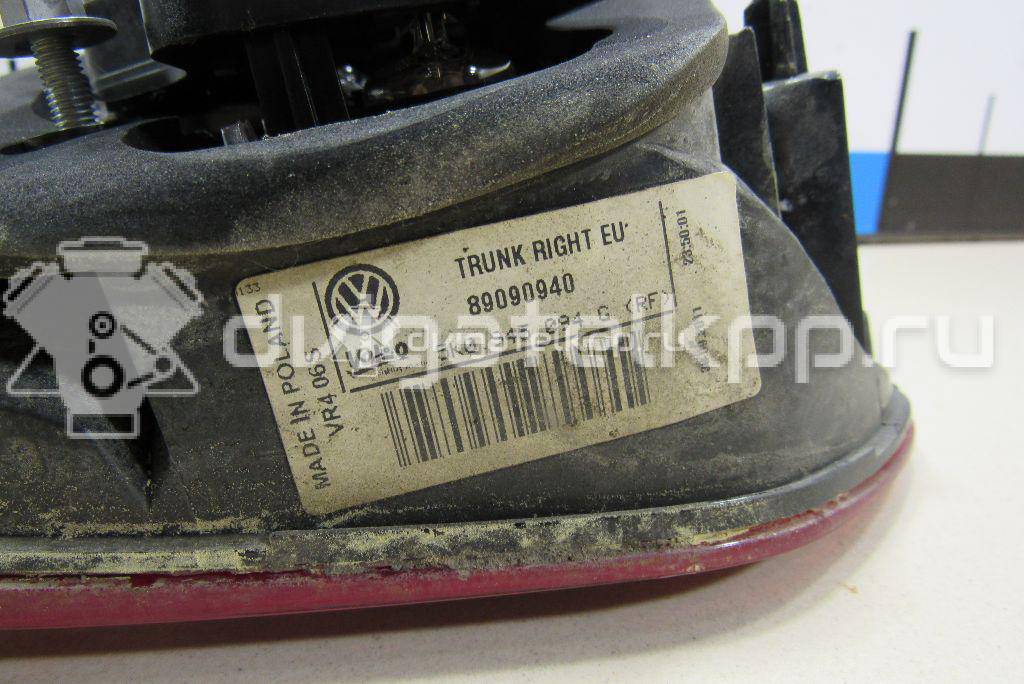 Фото Фонарь задний внутренний правый  5K0945094G для Volkswagen Jetta / Golf {forloop.counter}}