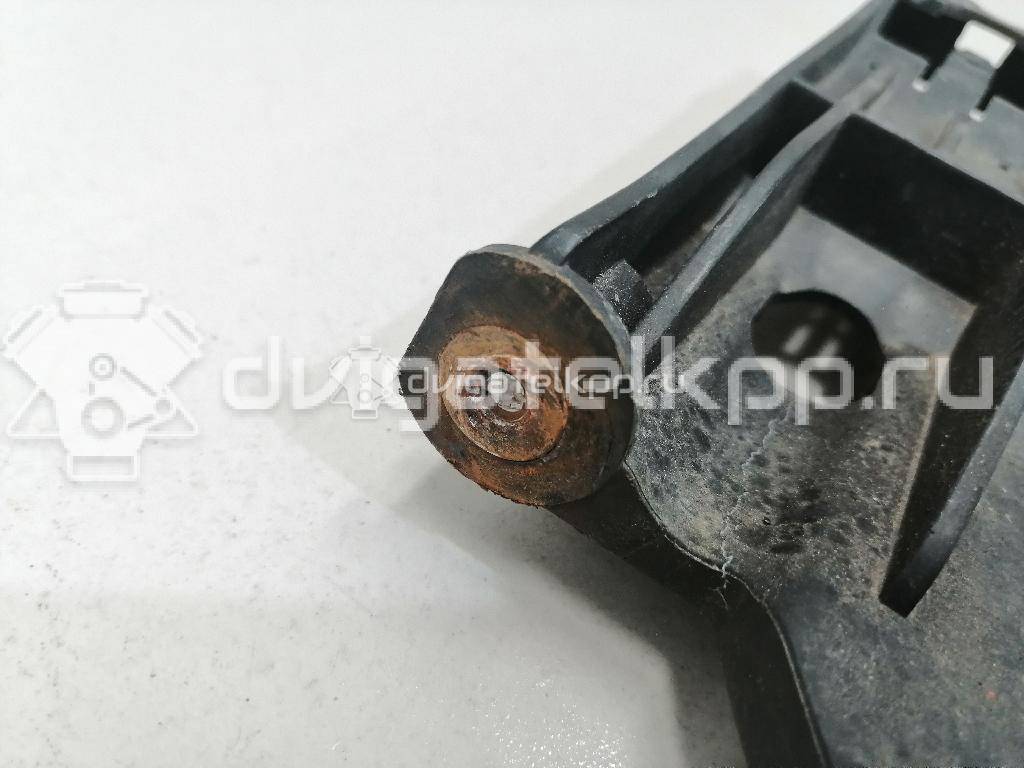 Фото Кронштейн фар правый  5K0807228A для Volkswagen Touran / Jetta / Golf {forloop.counter}}