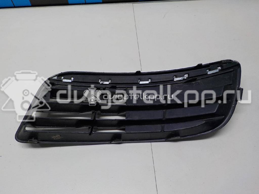 Фото Решетка в бампер правая  1K0853666F9B9 для Volkswagen Jetta / Golf {forloop.counter}}