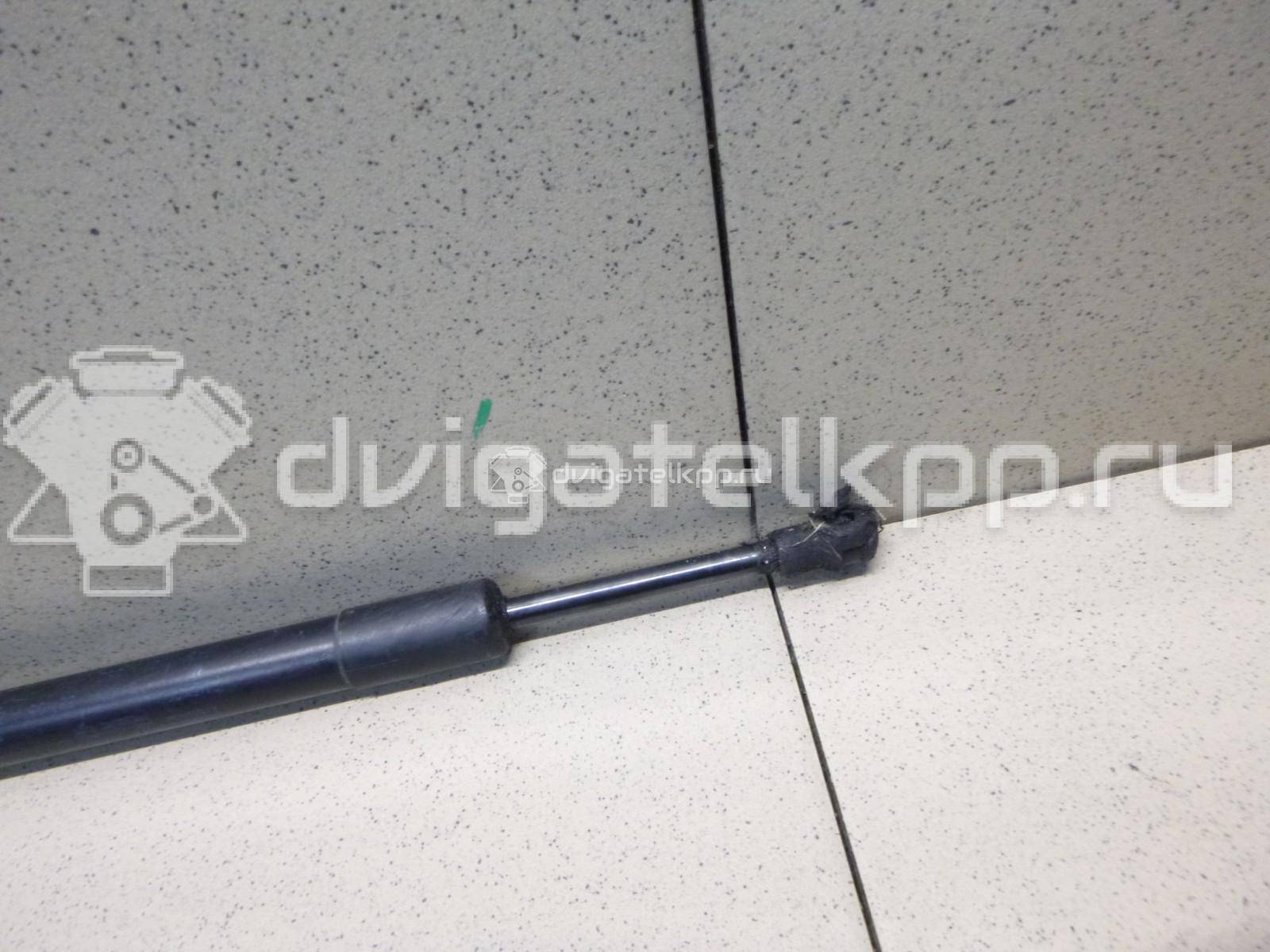 Фото Амортизатор крышки багажника  1K5827550C для Volkswagen Jetta / Golf {forloop.counter}}