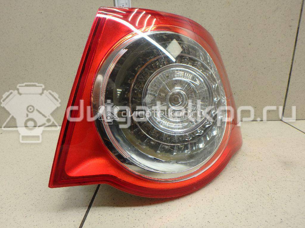 Фото Фонарь задний наружный правый  1K5945096G для Volkswagen Jetta {forloop.counter}}