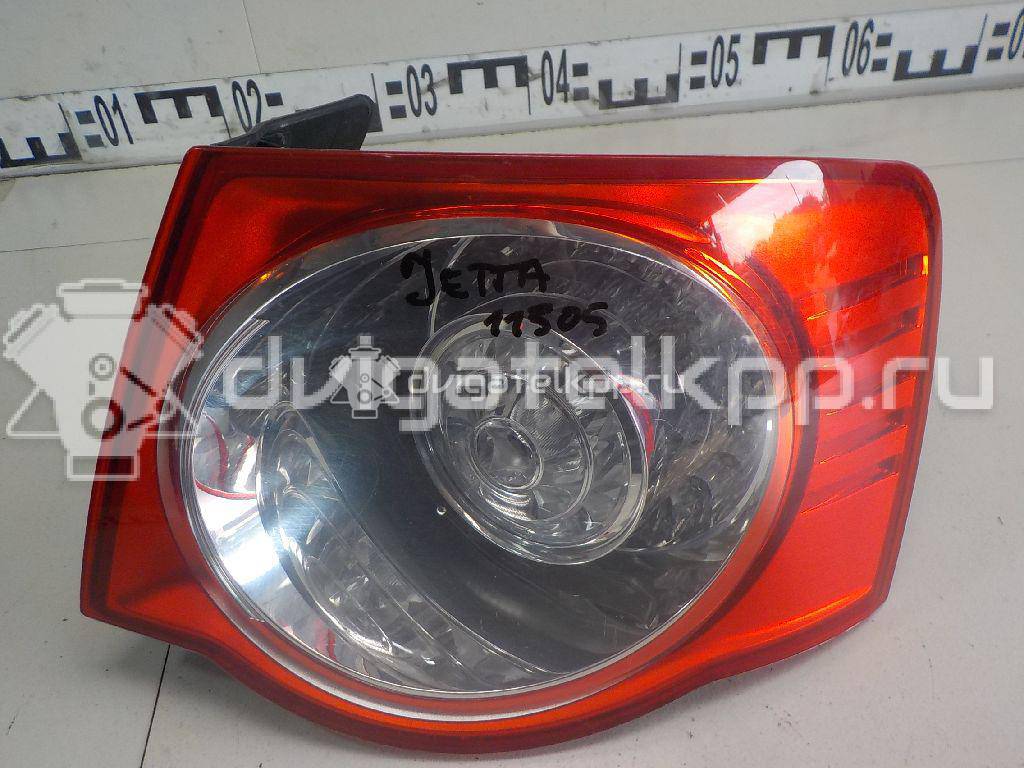 Фото Фонарь задний наружный правый  1K5945096G для Volkswagen Jetta {forloop.counter}}