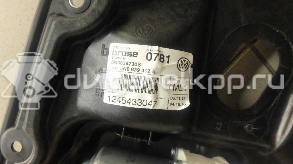 Фото Стеклоподъемник электр. задний правый  5N0839462A для Volkswagen Tiguan {forloop.counter}}